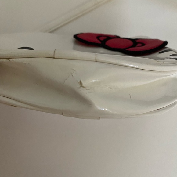 Hello Kitty Purse - Picture 5 of 10